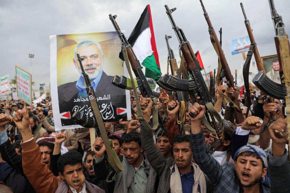 The Silent Frontlines: Why the “Axis of Resistance” Stayed Quiet in the Iran -Israel War | Clingendael