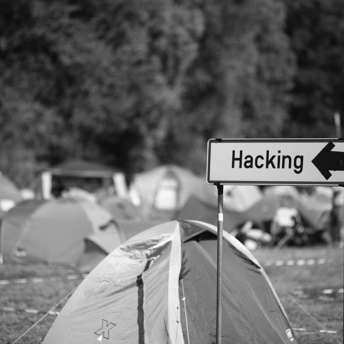 Signalling as a foreign policy instrument to deter cyber aggression