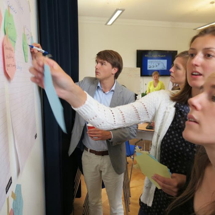 Junior Dutch Diplomats draft 4 future foreign policy scenarios