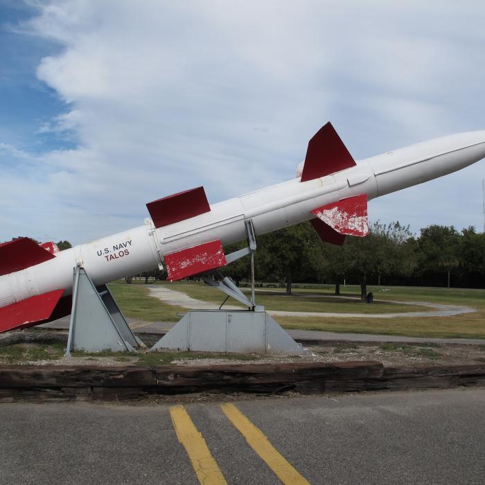 Cyber warfare and nuclear weapons: Game-changing consequences?