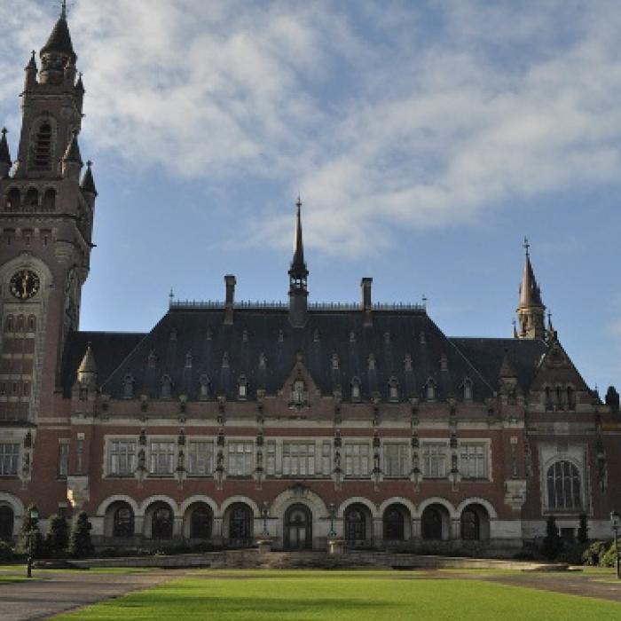 Laat Hof oordelen over annexatie van de Krim