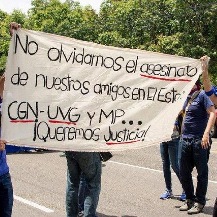 Illicit Networks: the systemic risk in Latin America