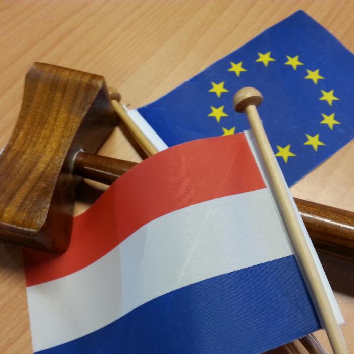 For as well as against: the Dutch-EU paradox