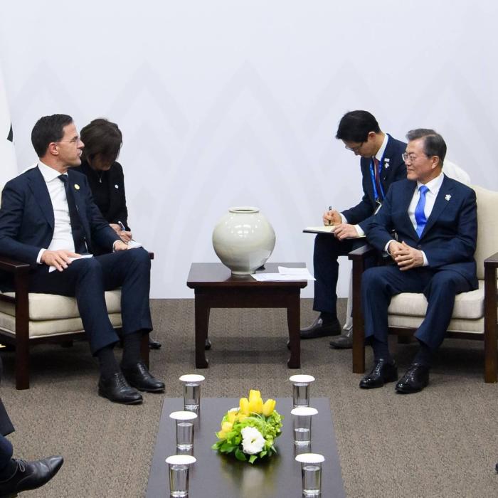 Learning from South Korean diplomatic experimentation