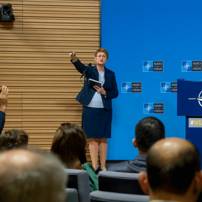 What Messages should NATO Communicate?