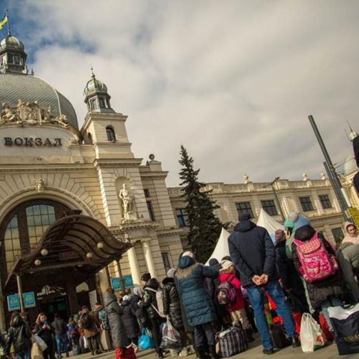 Between War and Return: Scenarios for the Future of Ukraine and Its Refugees