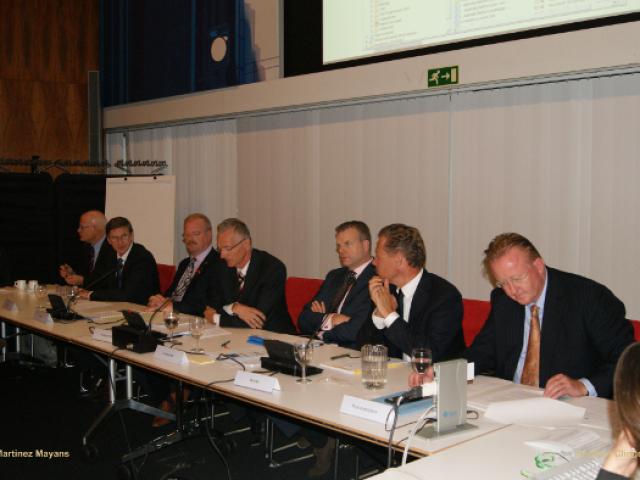 The future of European defence industry and the Dutch interests