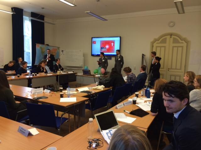 Klasje 2015 even terug bij Clingendael Academy