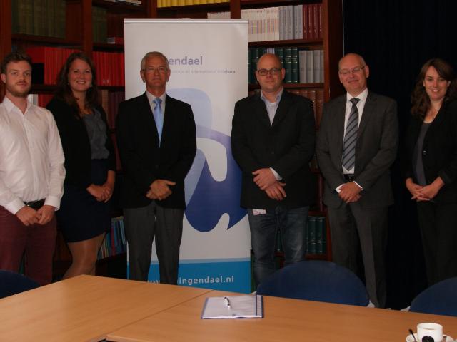Clingendael signs contract for three Defence Seminars
