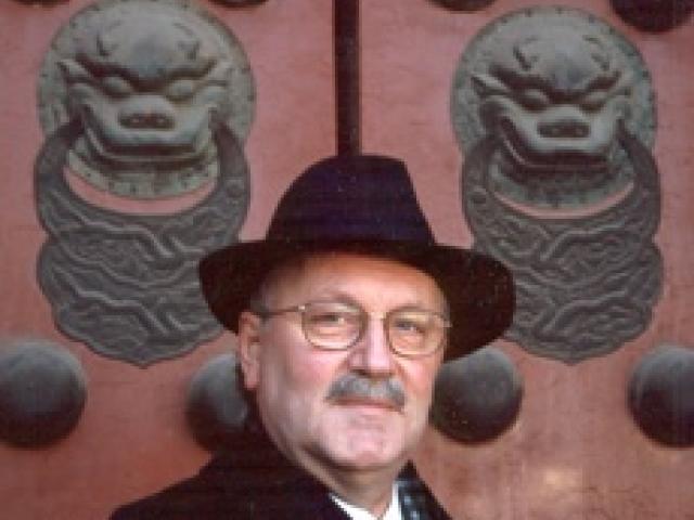 In memoriam: Willem van Kemenade