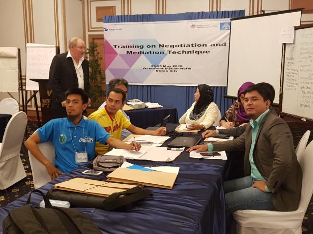 Clingendael trains negotiators and mediators in the Philippines