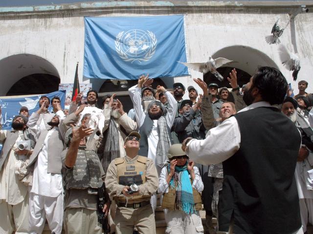 Peace missions: theory versus practice 