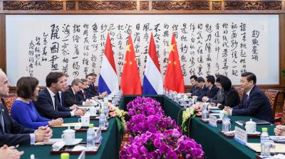 Podcast: China en het Westen: langzaam schaken en een potje go