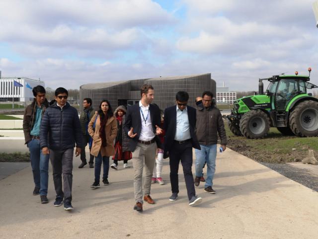 Diplomats from Bangladesh share water management experience