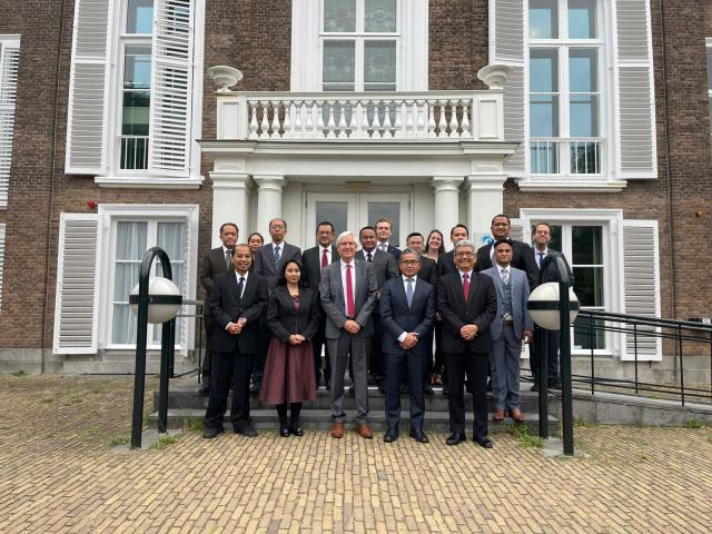 Senior Indonesian Diplomats complete training at Clingendael