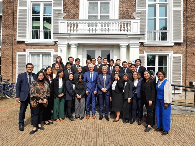 Indonesia and Clingendael celebrate 20th junior diplomat training